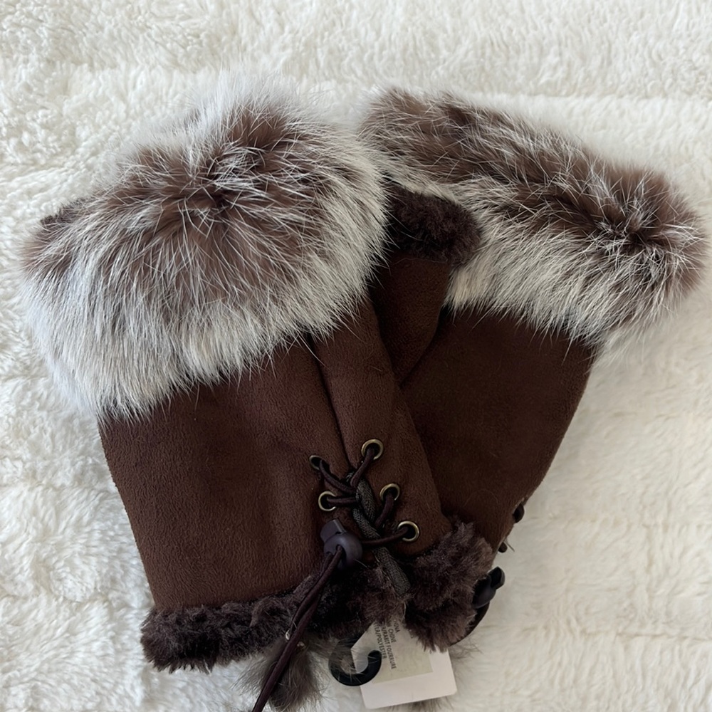 NEW | Rabbit Fur | Fingerless Gloves - Picture 2 of 5